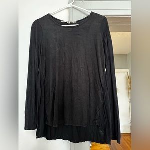 Max Studio black long sleeve top. Women’s small.